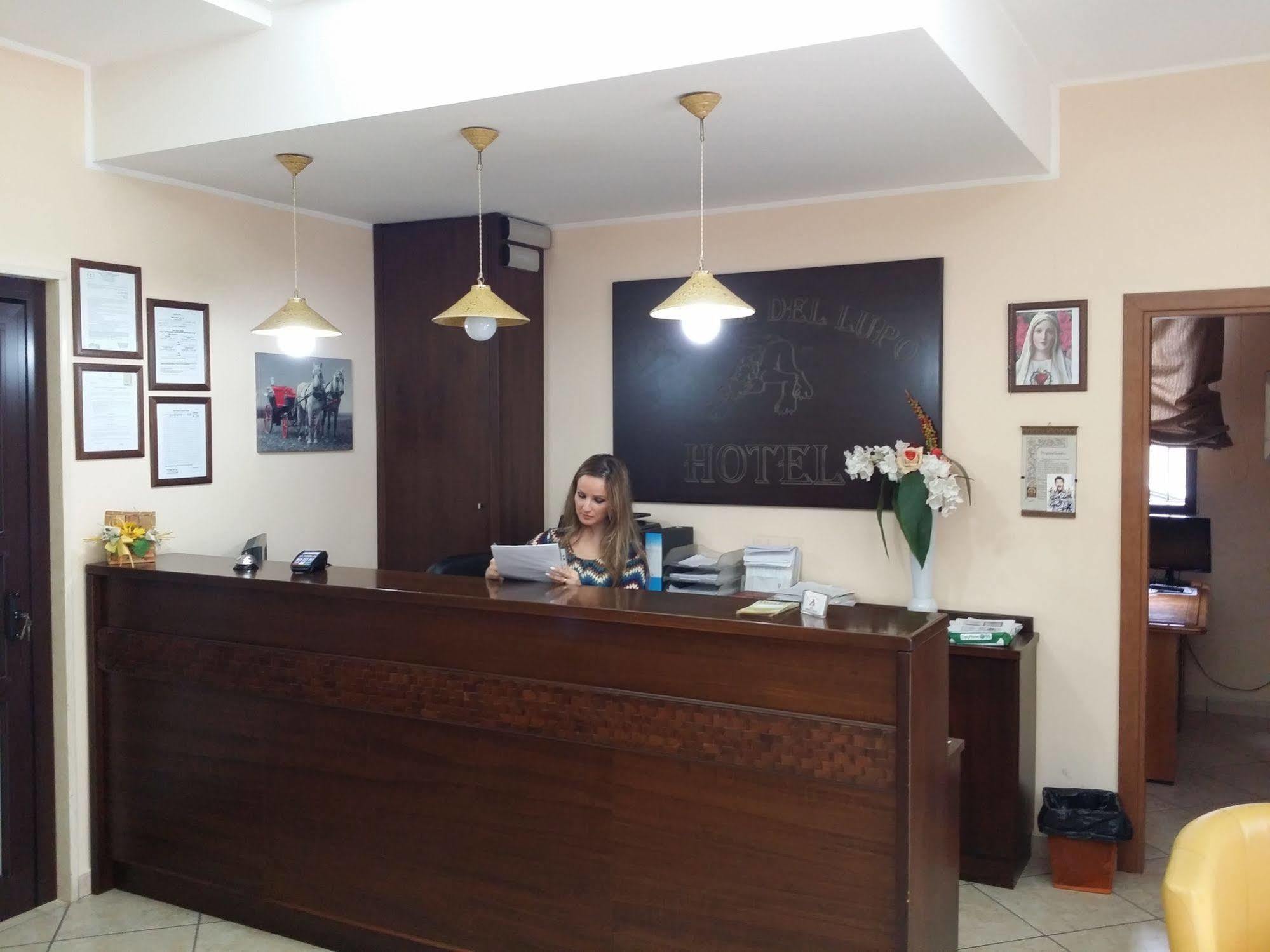 فندق La Tana Del Lupo Monteiasi المظهر الخارجي الصورة